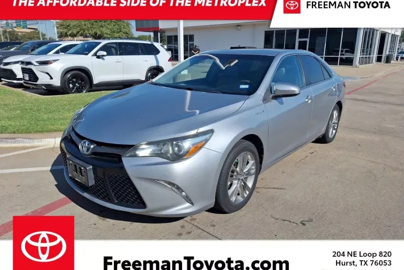 2015 Toyota Camry Hybrid photo 1