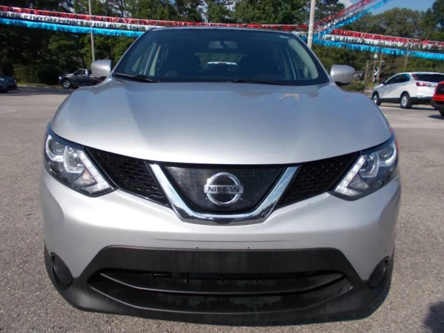 2019 Nissan Rogue Sport S photo 1