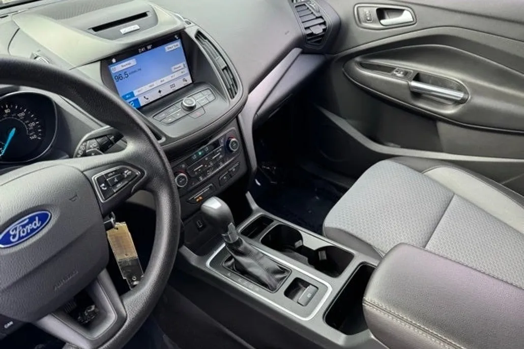 2017 Ford Escape SE photo 1