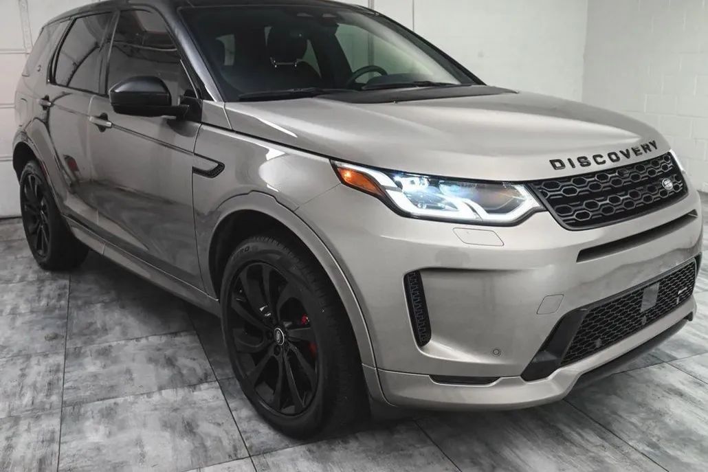 2023 Land Rover Discovery Sport SE R-Dynamic photo 1