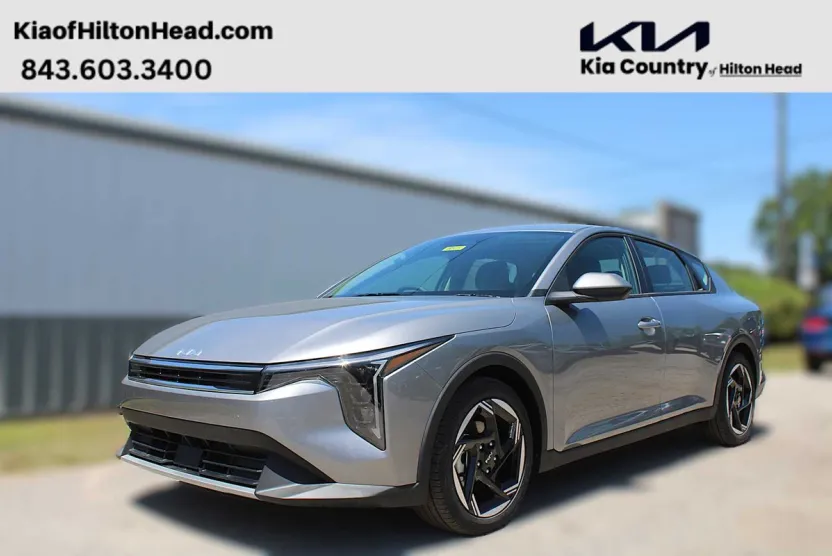 2025 Kia K4 EX photo 1