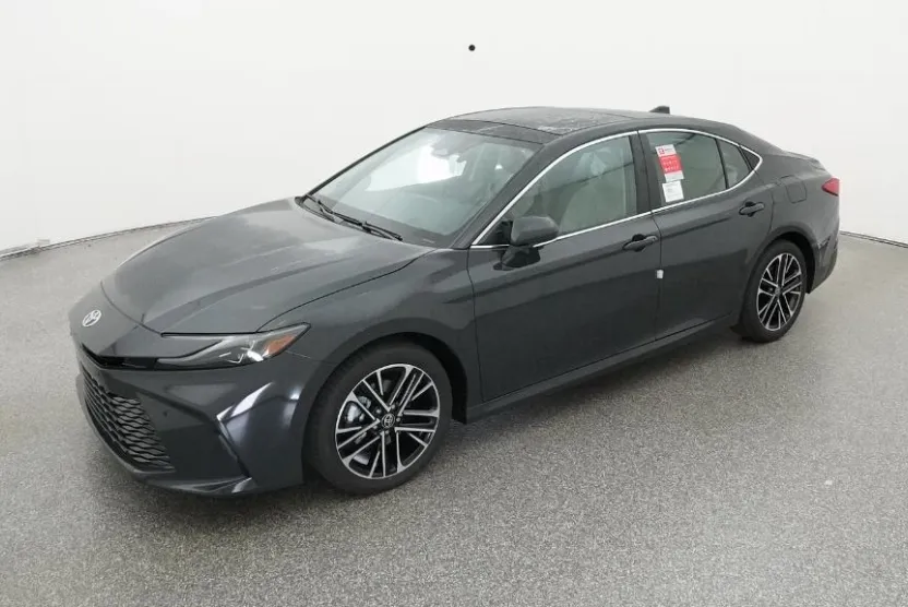 2026 Toyota Camry XLE photo 1