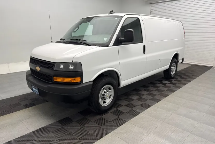 2024 Chevrolet Express Cargo Van 2500 photo 1