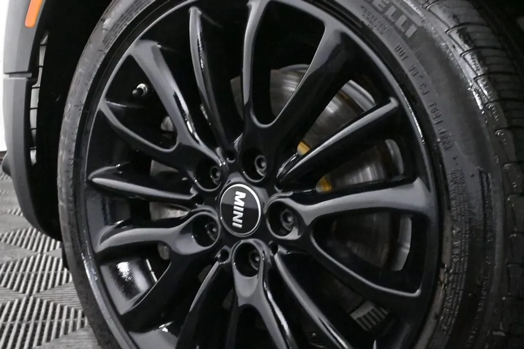 2022 Mini Clubman ALL4 Base S photo 1