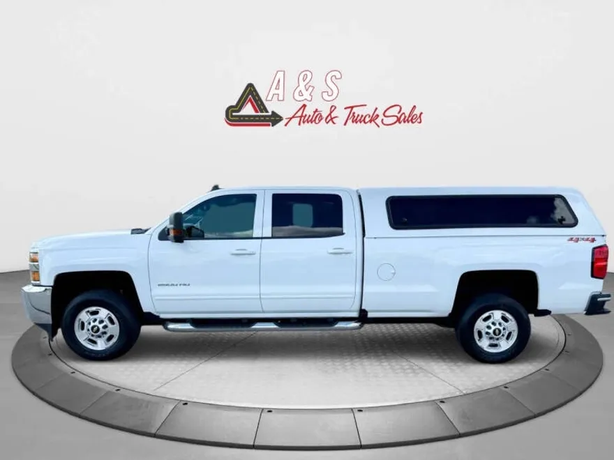 2019 Chevrolet Silverado 2500HD High Country photo 1