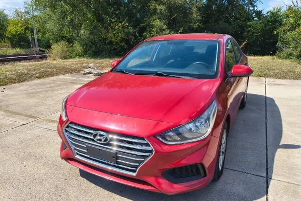 2019 Hyundai Accent SE photo 1