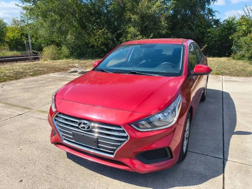 2019 Hyundai Accent SE photo 1