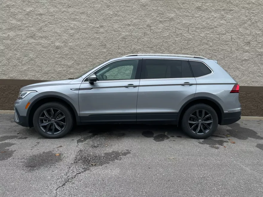 2024 Volkswagen Tiguan SE Wolfsburg Edition photo 1