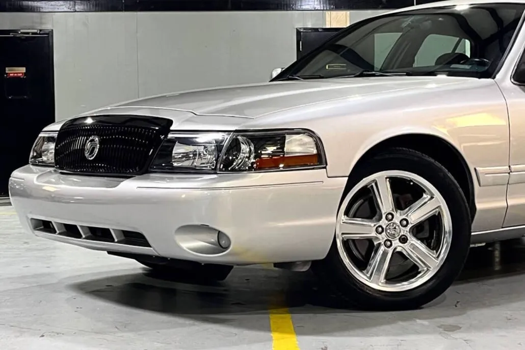 2004 Mercury Marauder photo 1