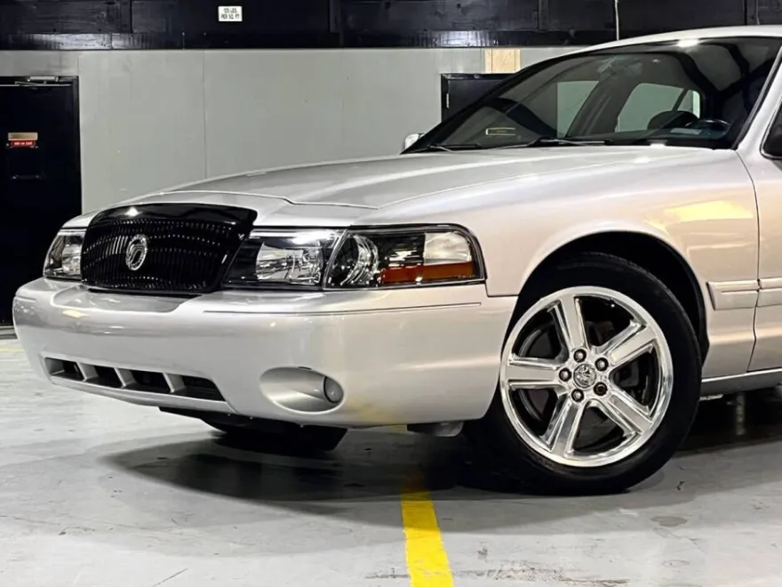 2004 Mercury Marauder photo 1