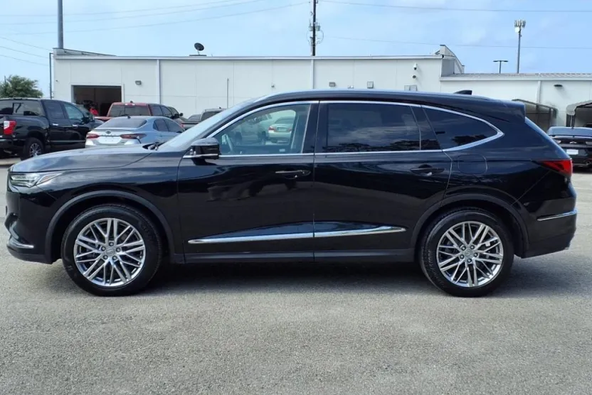 2022 Acura MDX Advance photo 1
