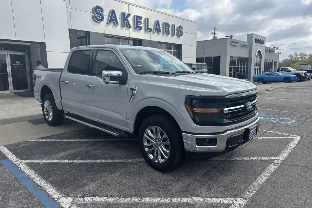 2024 Ford F-150 XLT photo 1