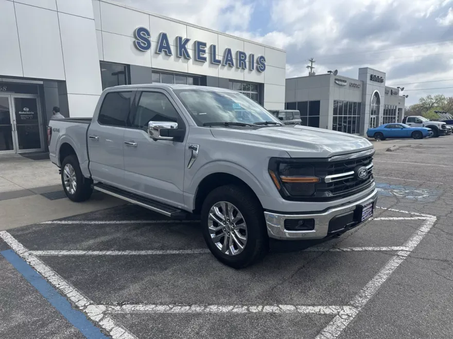 2024 Ford F-150 XLT photo 1