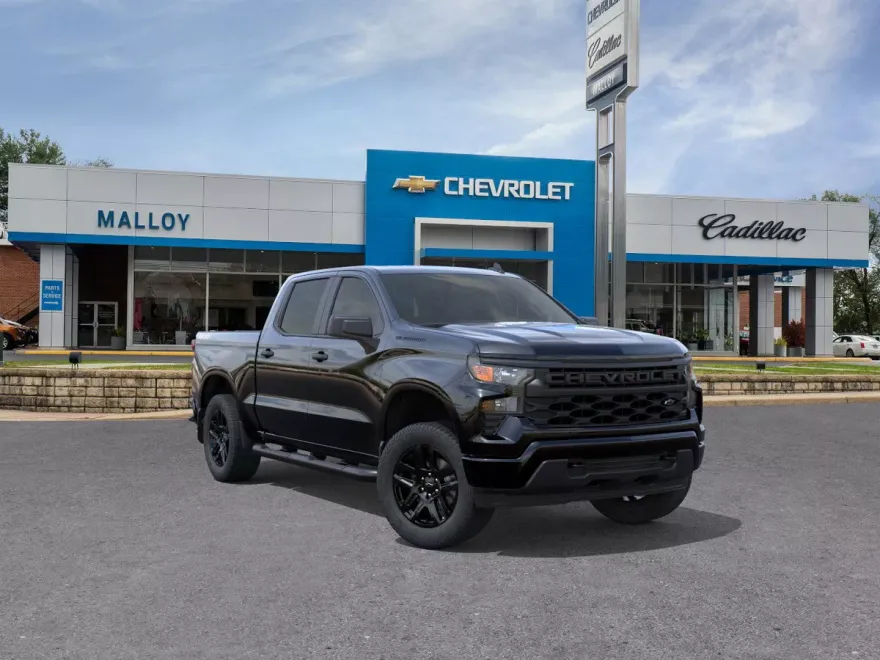 2025 Chevrolet Silverado 1500 Custom photo 1