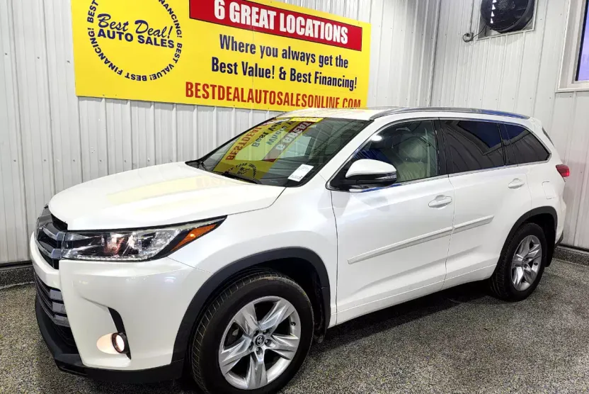 2017 Toyota Highlander Limited Platinum photo 1