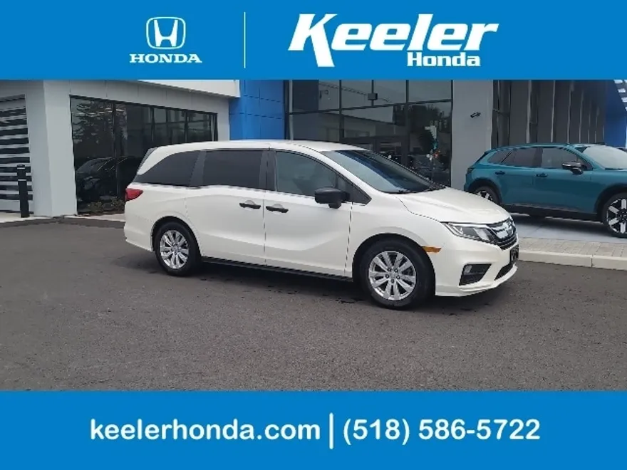 2019 Honda Odyssey LX photo 1