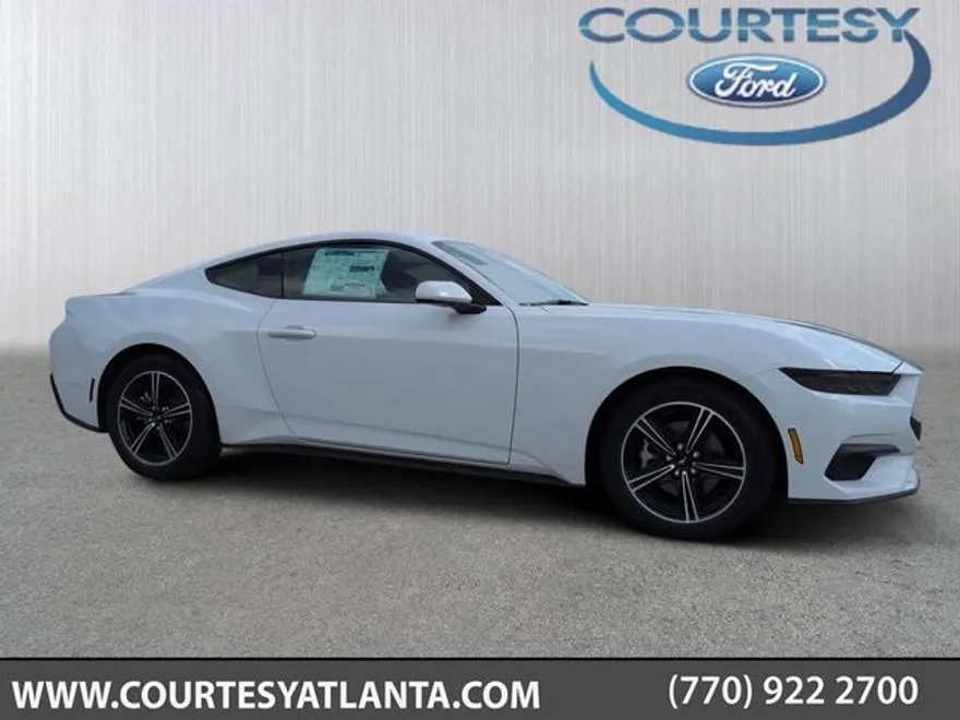 2025 Ford Mustang EcoBoost photo 1