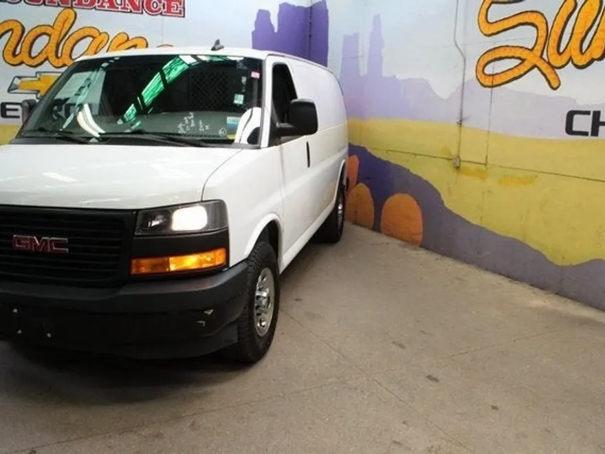 2021 Gmc Savana Cargo 2500 photo 1