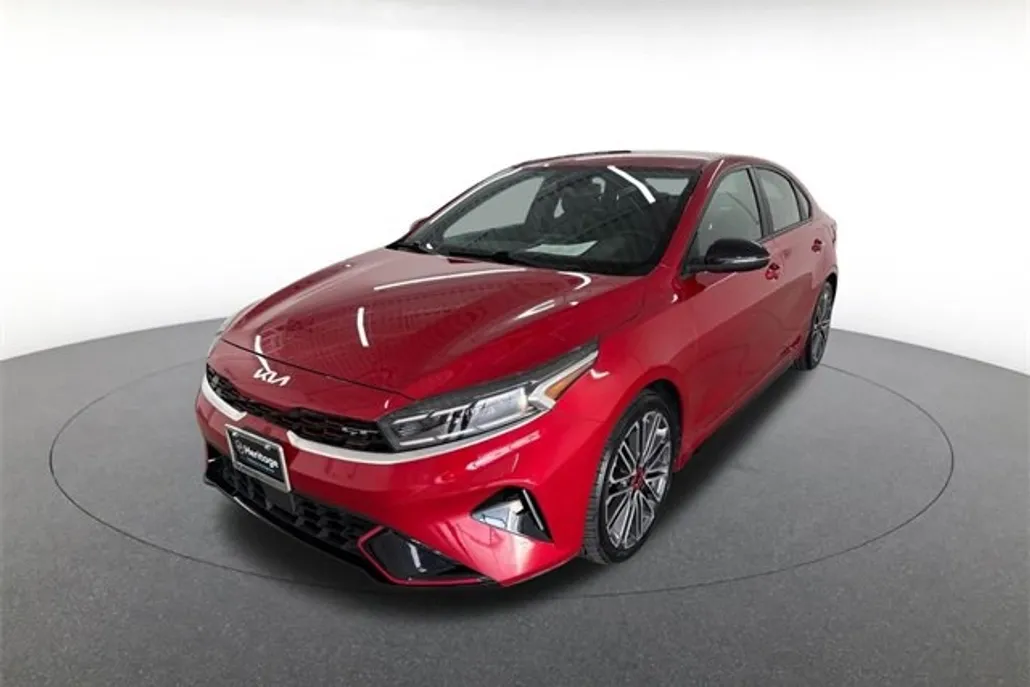 2023 Kia Forte GT photo 1