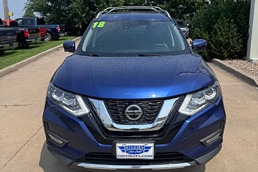 2018 Nissan Rogue SL photo 1