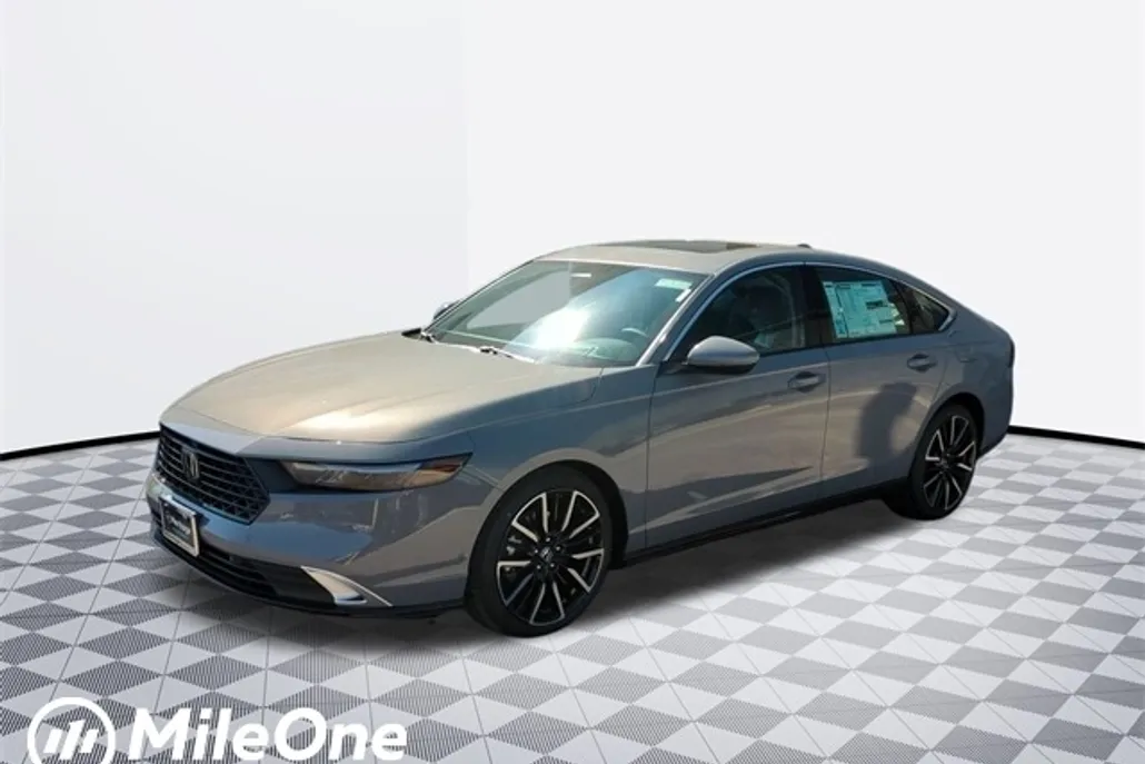 2025 Honda Accord Hybrid Touring photo 1