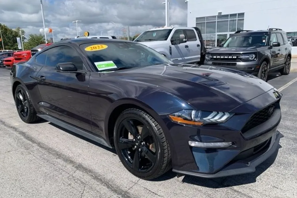 2022 Ford Mustang EcoBoost Premium photo 1