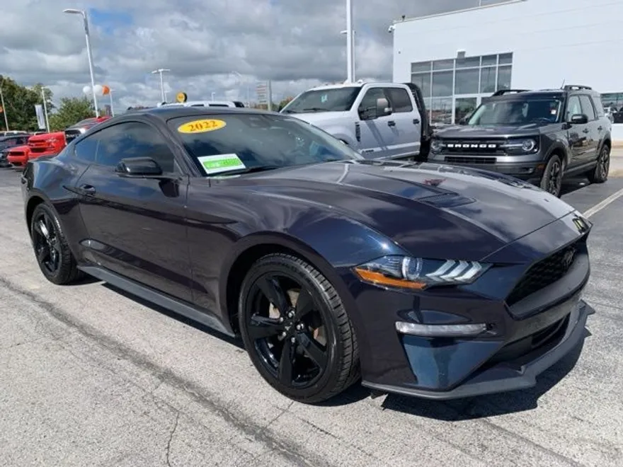 2022 Ford Mustang EcoBoost Premium photo 1