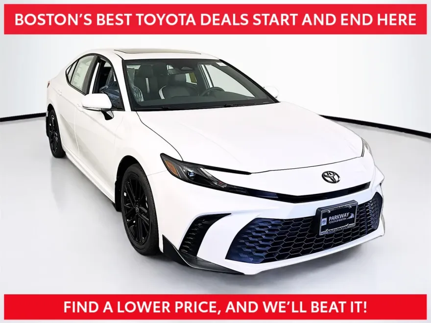 2026 Toyota Camry SE photo 1