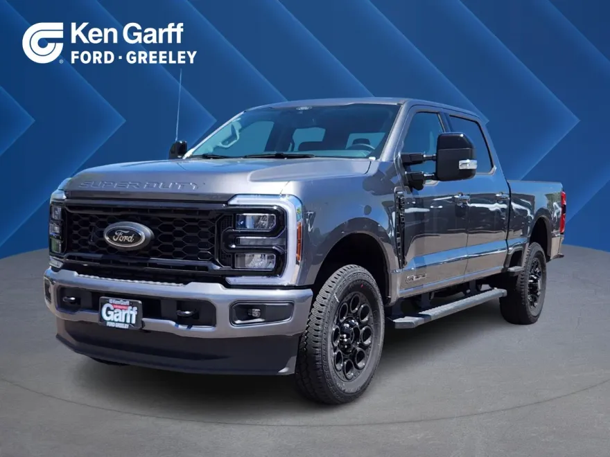 2025 Ford F-350 Lariat photo 1