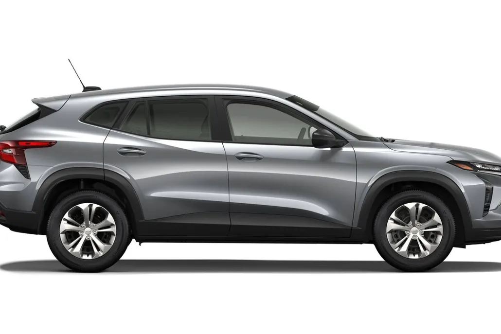 2026 Chevrolet Trax LS photo 1
