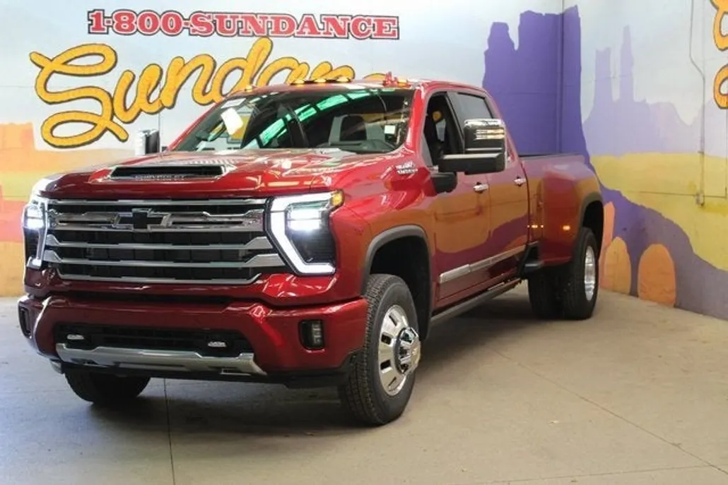 2026 Chevrolet Silverado 3500HD High Country photo 1