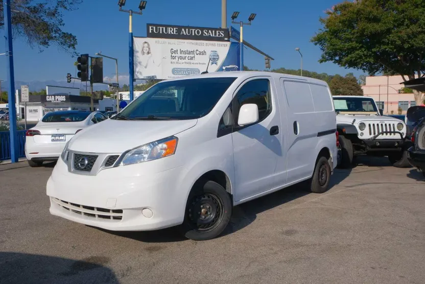 2021 Nissan NV200 SV photo 1