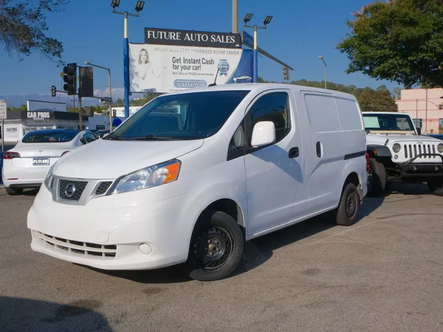 2021 Nissan NV200 SV photo 1