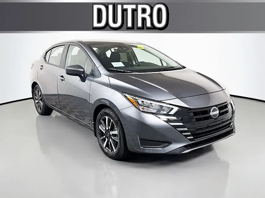 2025 Nissan Versa 1.6 SV photo 1