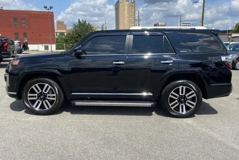 2024 Toyota 4Runner Limited photo 1