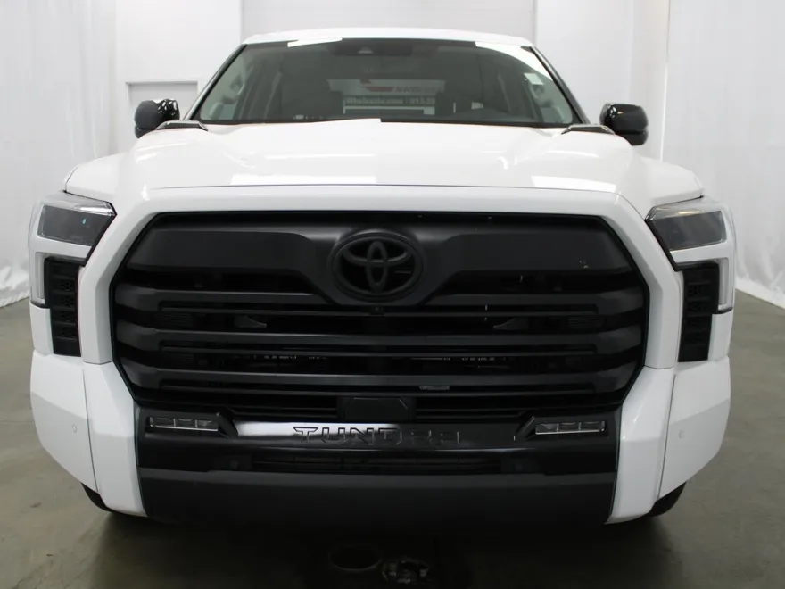 2024 Toyota Tundra Limited photo 1