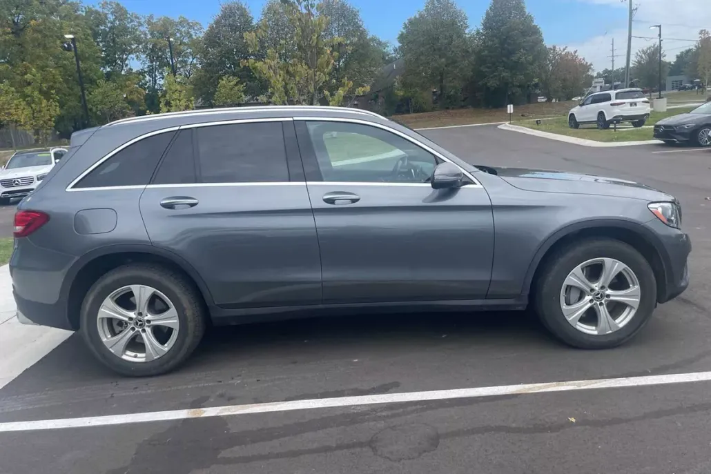 2018 Mercedes Benz GLC 300 4MATIC photo 1