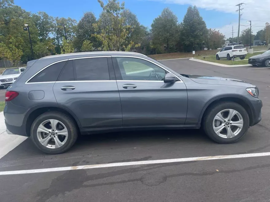 2018 Mercedes Benz GLC 300 4MATIC photo 1