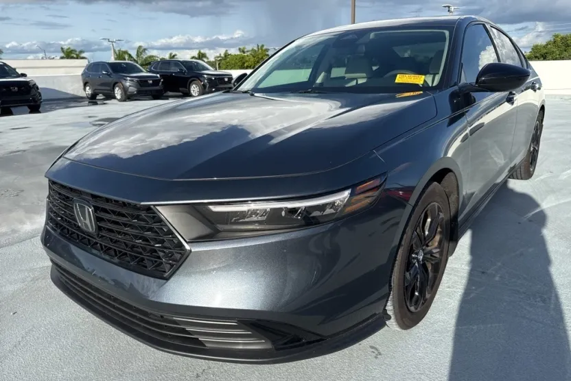 2025 Honda Accord SE photo 1