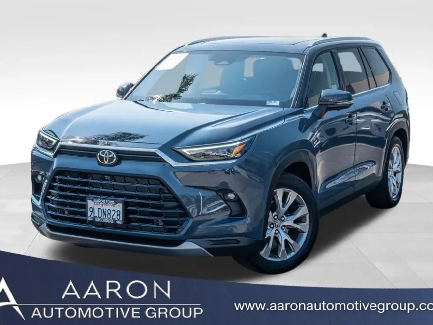 2024 Toyota Grand Highlander Limited photo 1