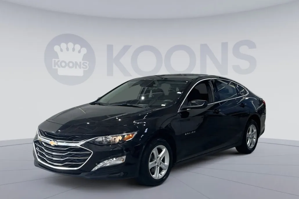 2024 Chevrolet Malibu 1LT photo 1
