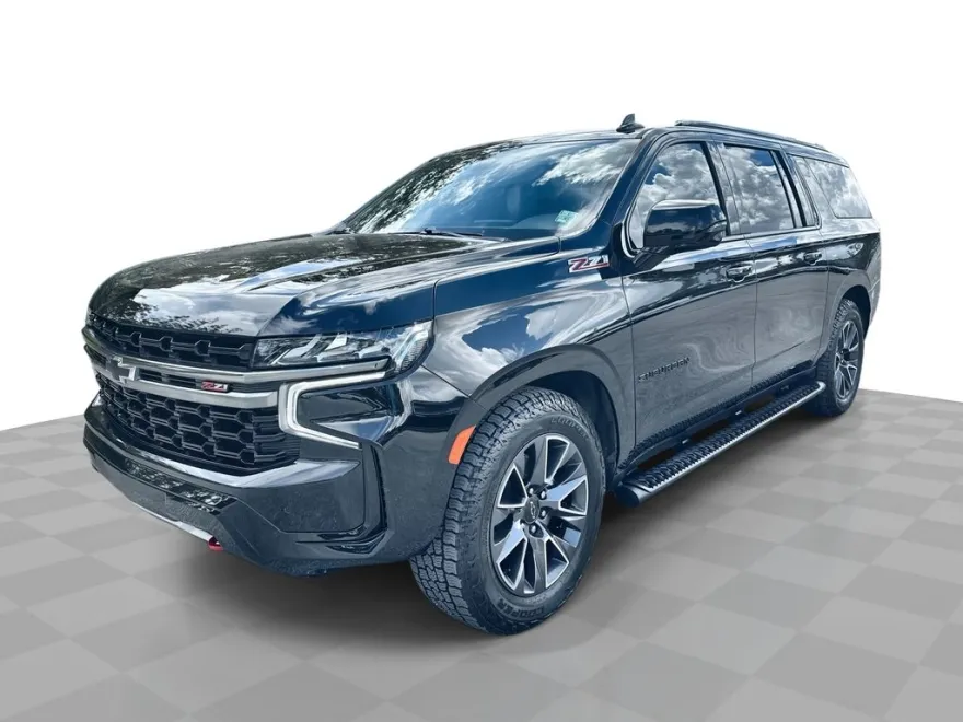 2022 Chevrolet Suburban Z71 photo 1