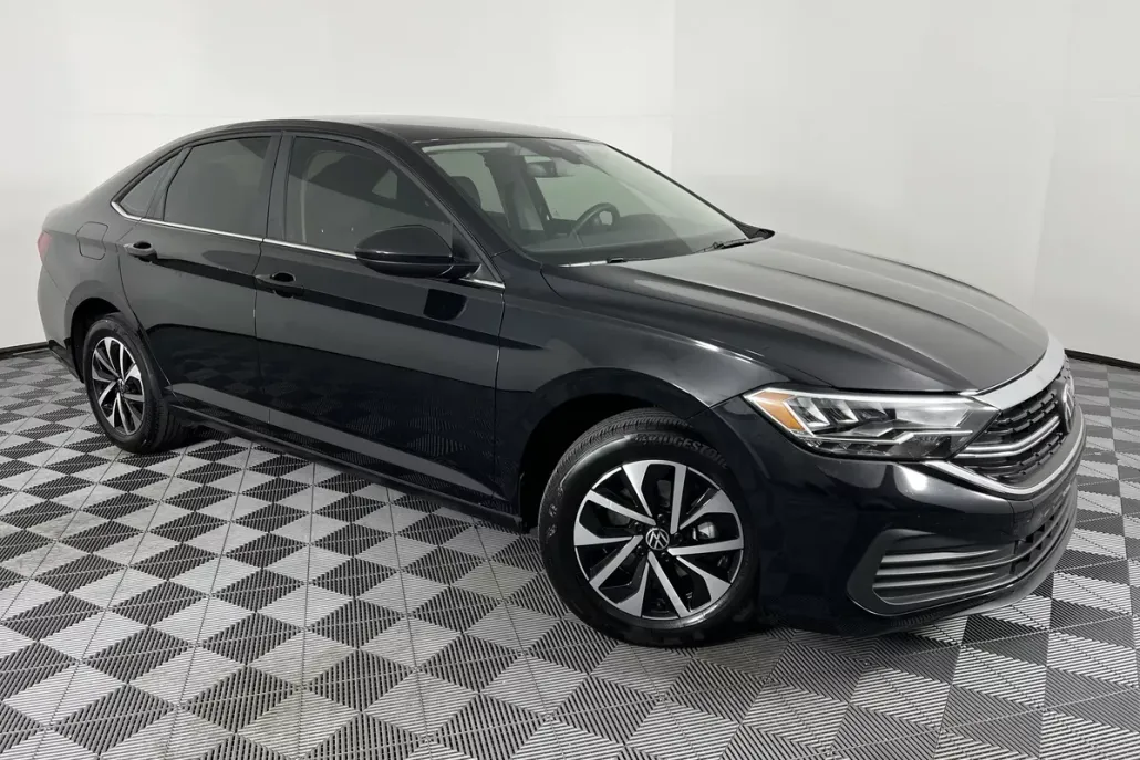 2024 Volkswagen Jetta S photo 1