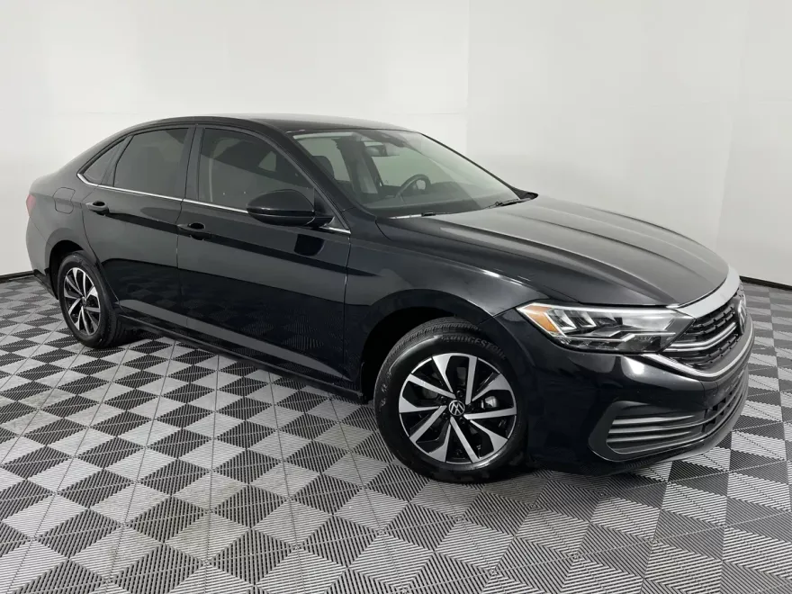 2024 Volkswagen Jetta S photo 1