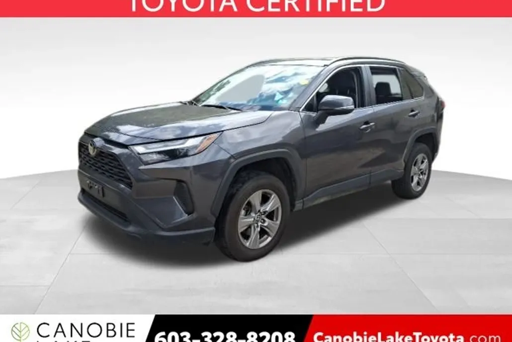 2023 Toyota RAV4 XLE photo 1
