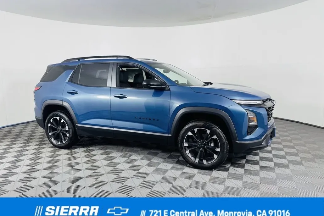 2025 Chevrolet Equinox RS photo 1