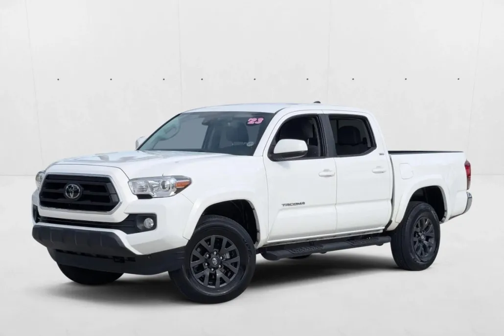 2023 Toyota Tacoma SR5 V6 photo 1