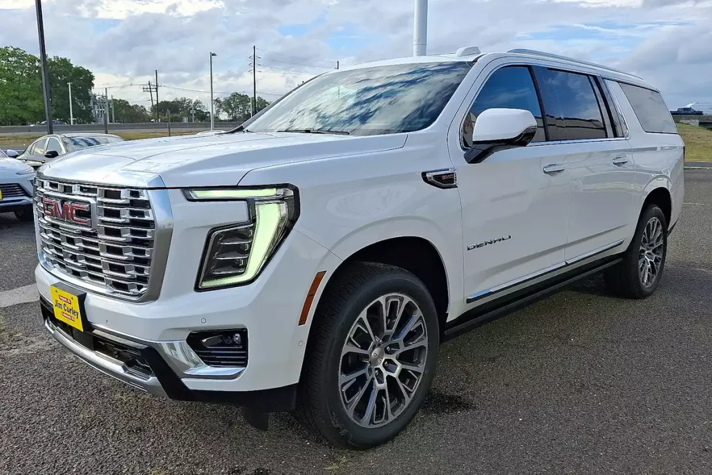 2025 Gmc Yukon XL Denali photo 1