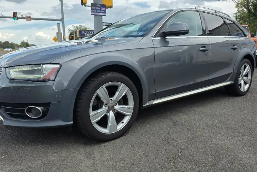 2015 Audi A4 Allroad Quattro Premium photo 1