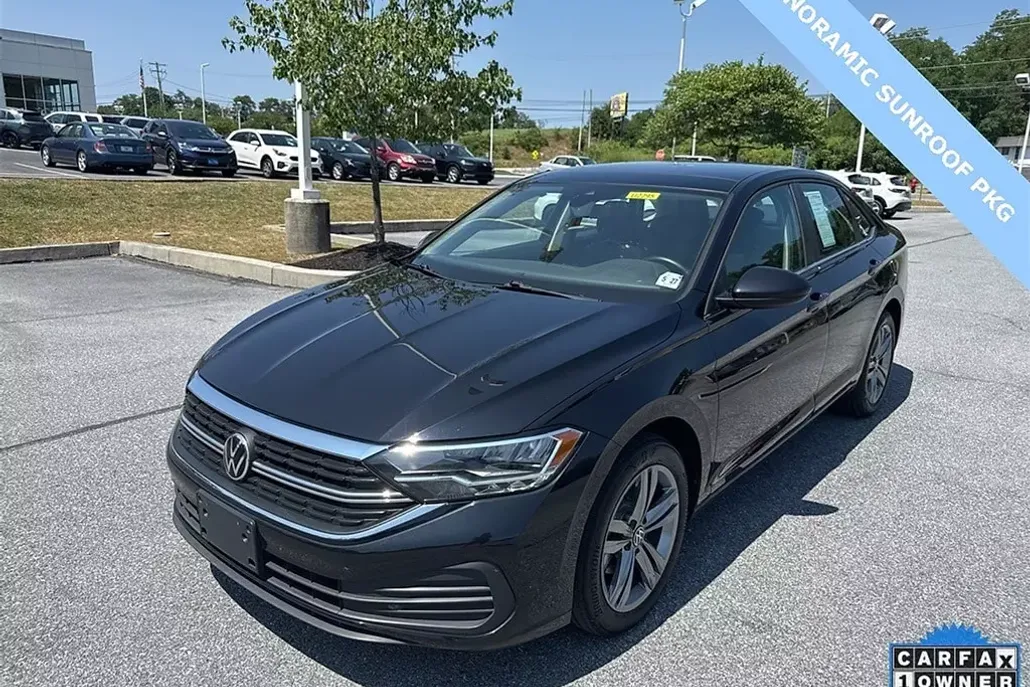 2022 Volkswagen Jetta 1.5T SE photo 1